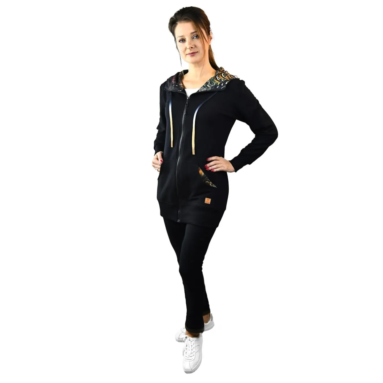 bluza_taurus__black_bird__2-1.webp Taurus Bluzy, Bluzy Polarowe | Bluzy, Bluzy Polarowe | Bluza - Black Bird z kapturem TA-042