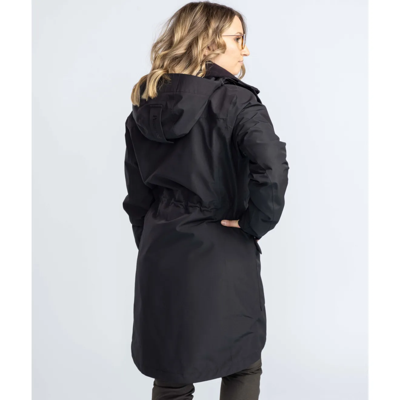 damska_kurtka_przeciwdesz_4.webp Damskie Pinewood Kurtki, Płaszcze Damskie | Damska kurtka przeciwdeszczowa ® RAIN PARKA 3250