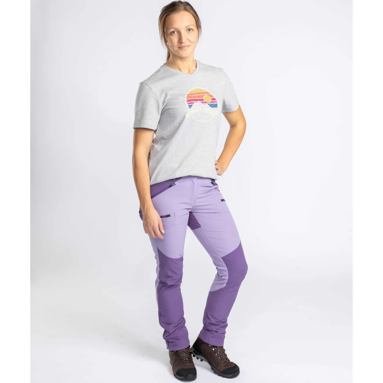damski_tshirt_pinewood_fi_3.webp Damskie Pinewood Koszulki, Bluzki Damskie | Koszulki Myśliwskie | Damski T-SHIRT ® FINNVEDEN 3449 (454)