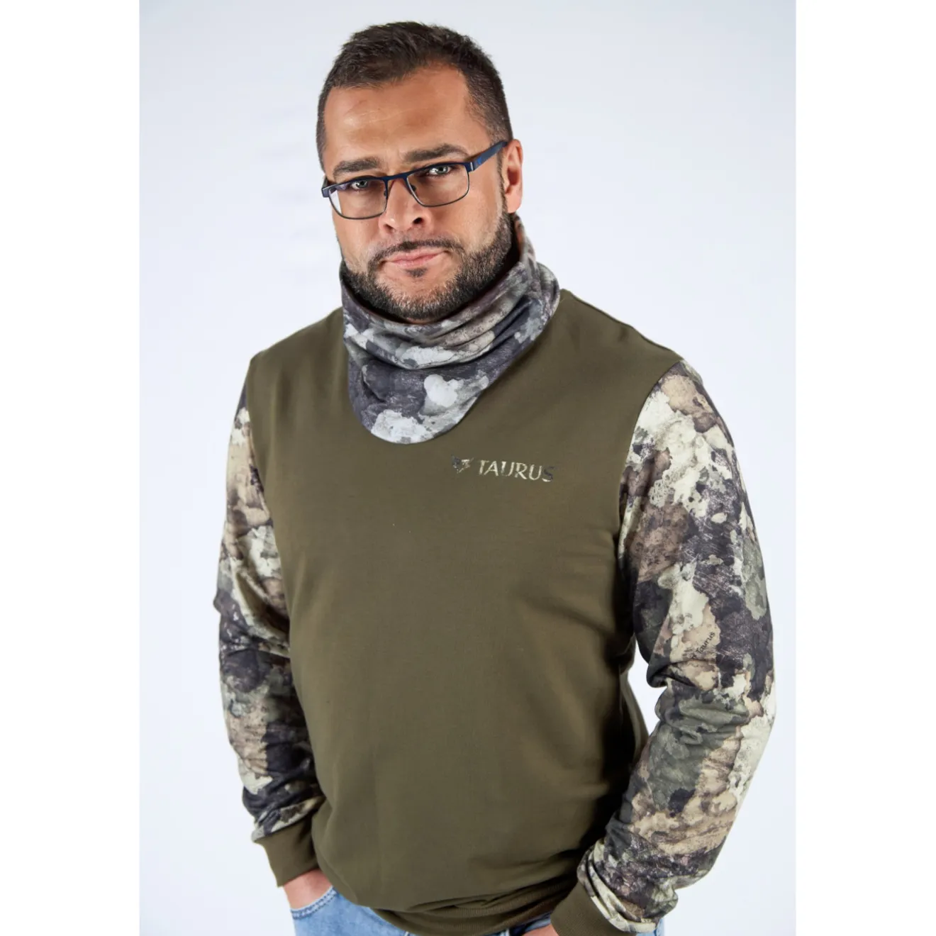 komin_ocieplany_unisex_ta_0-4.webp Damskie Taurus Szaliki, Apaszki, Chusty Damskie | Szaliki, Kołnierze, Chusty | Komin ocieplany unisex - CAMO GREEN TA-234-02