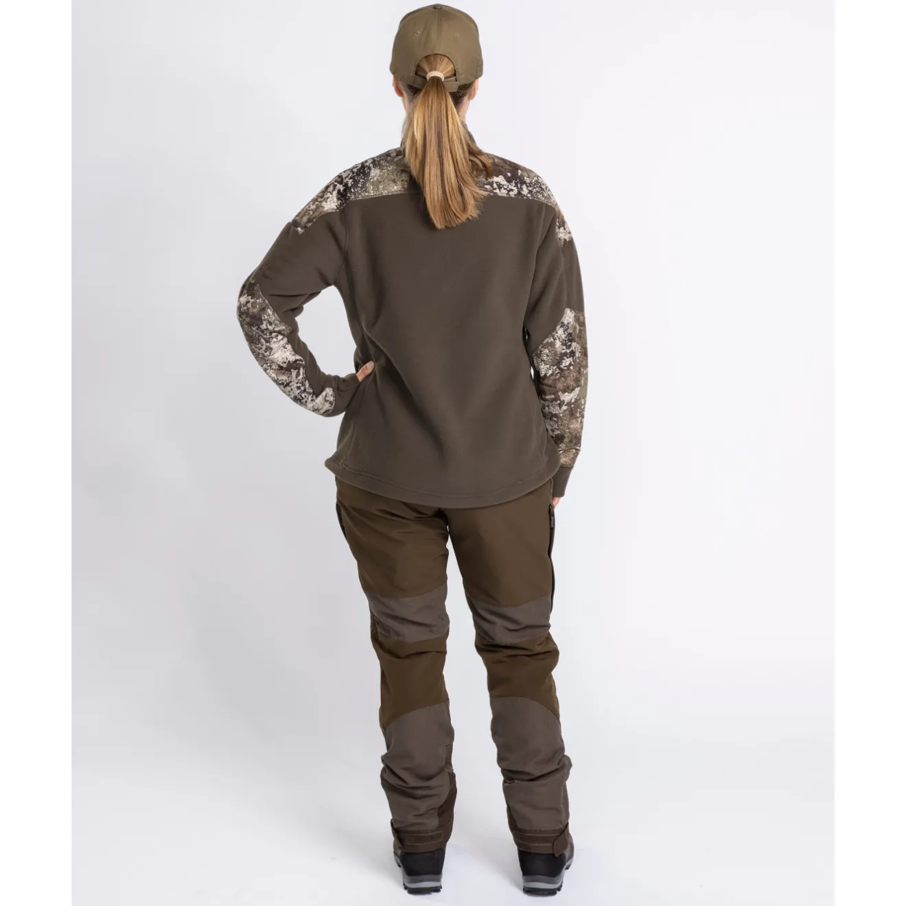 kurtka_polarowa_damska_pi_5.webp Pinewood Bluzy, Bluzy Polarowe | Bluzy Polarowe | Kurtka polarowa damska ® SMALAND HUNTERS CAMOU 3619 (268)