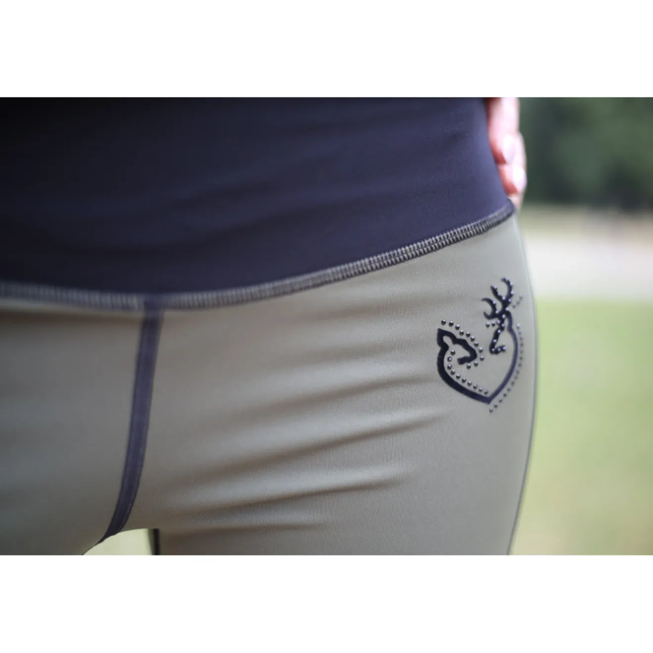leginsy_sportowe_taurus_s_3.webp Pinewood Bielizna Damska | Leginsy sportowe Taurus Sport Green TA-123